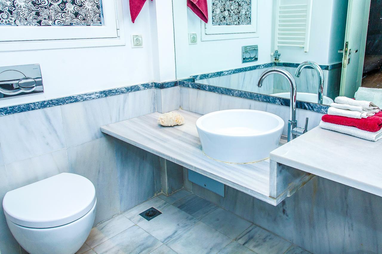Venus Boutique Apartment Next To Athens Museum Экстерьер фото